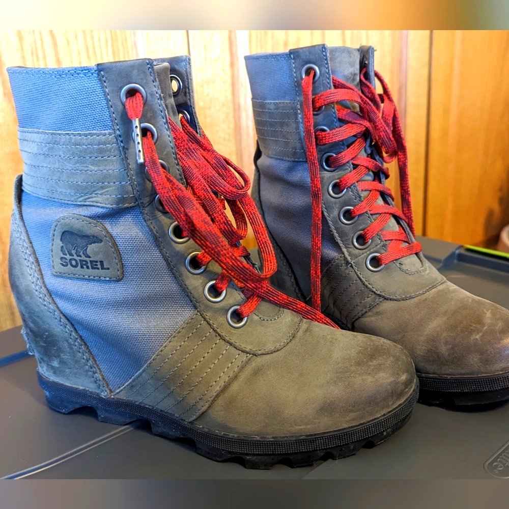Sorels lightly used